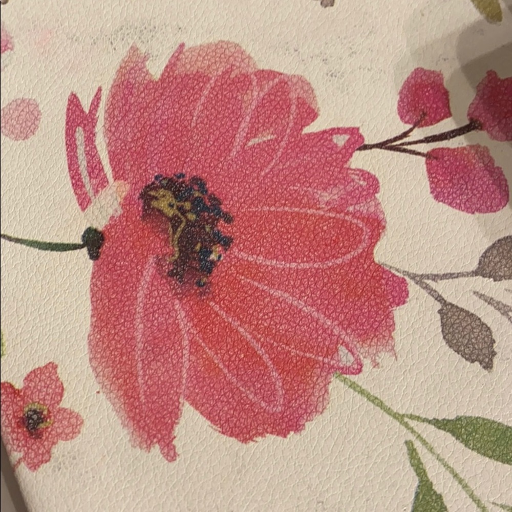 Meet your Posher, Leetisha